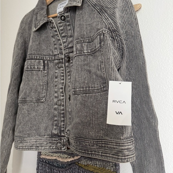 RVCA Jean Jacket - Picture 2 of 4